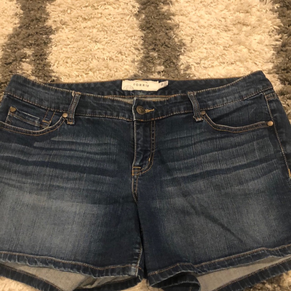 TORRID shorts